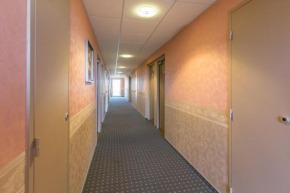 Отель Pressoir Hôtel  Сен-Кале